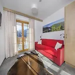 Near Krimml Waterfalls * Нойкирхен-ам-Гросфенедигер