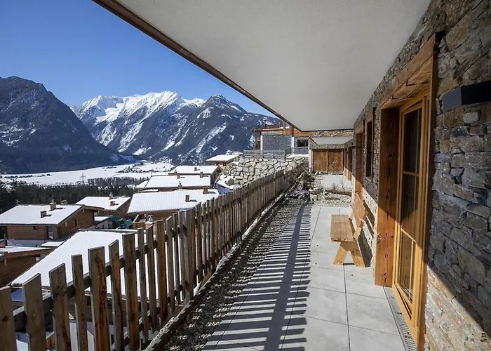 Near Krimml Waterfalls Шале *