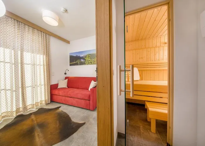 Near Krimml Waterfalls Шале Нойкирхен-ам-Гросфенедигер